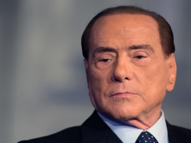 Съдебни дела, шоубизнес и футбол: Как Силвио Берлускони промени италианската политика