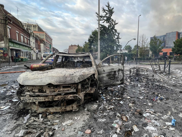 Защо френската полиция стреля при нарушения на пътя