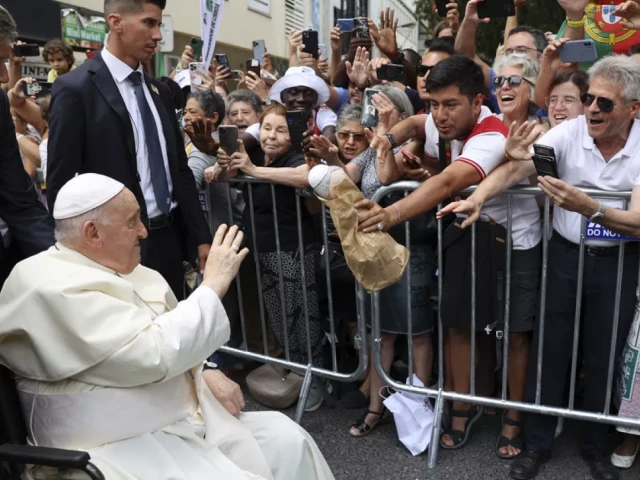 Папата: Църквата трябва да чуе мъчителния вик на жертвите на сексуално насилие