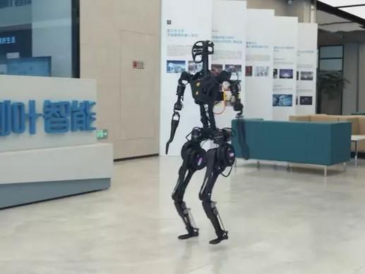 Китай ще започне масово производство на хуманоидни роботи още през 2024 г.