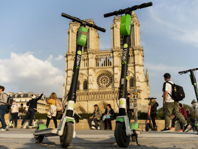 Без електрически скутери по улиците на Париж