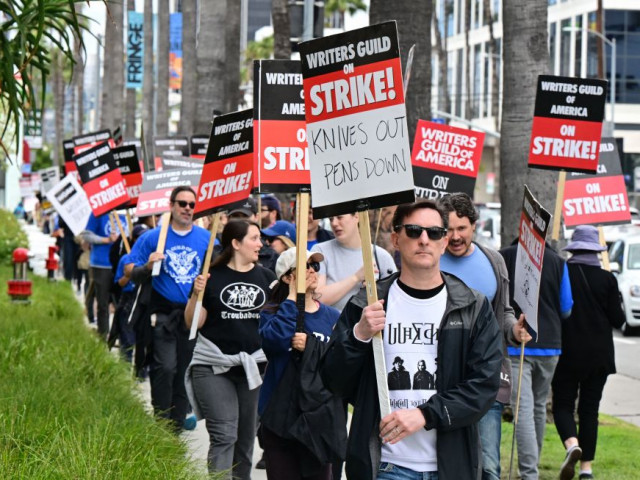 Видя ли се краят на стачката в Холивуд?