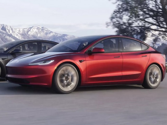 Tesla изтегли 200 хиляди автомобила поради повреда в камерите за обратно виждане