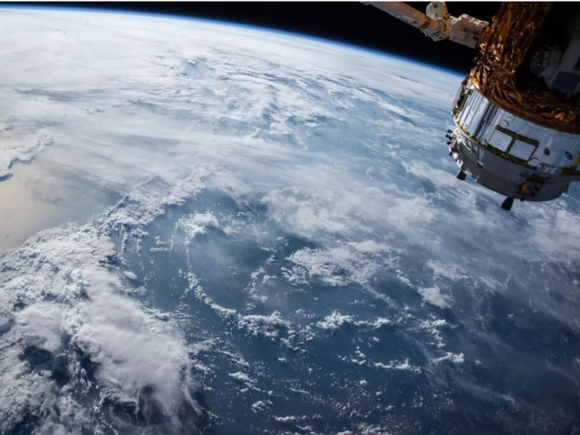 Започна истинска космическа надпревара: Иран изведе в орбита военен спътник