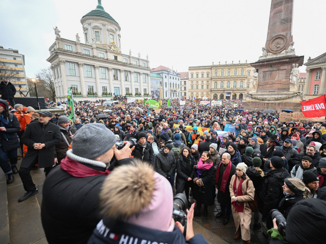 Протести в Германия поискаха забрана на крайнодясната „Алтернатива за Германия” (AfD)