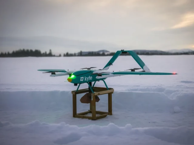Луксозен ски-курорт в Норвегия разви най-голямата в света услуга за доставки с дронове