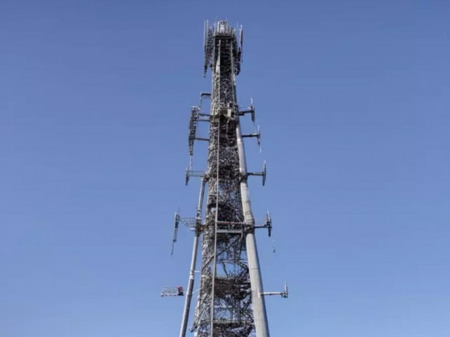 Мистериозно: В САЩ отрязаха и откраднаха 60-метрова действаща радио кула