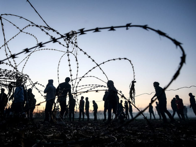 Половината европейци настояват за по-строг граничен контрол