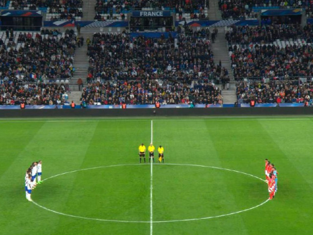 Футболистите на Франция и Чили изразиха почитта си към жертвите на атентата в Москва