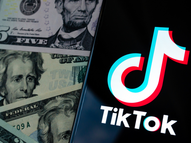 Ще мине ли номерът на TikTok да плаща на потребители, за да го следват?