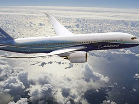 В Европа преустановиха експлоатацията на седем самолета Boeing 787