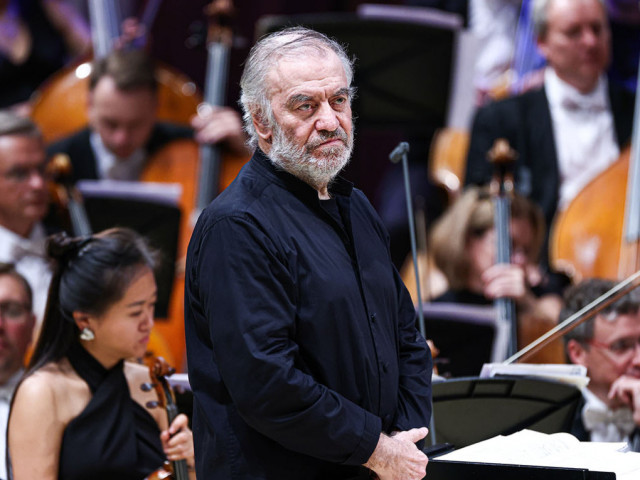 https://www.cash.bg/articles/20802/italiya-otmeni-koncert-na-izvestniya-ruski-dirigent-valeri-gergiev