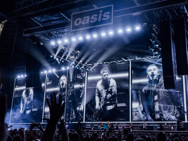 Oasis се завръщат!