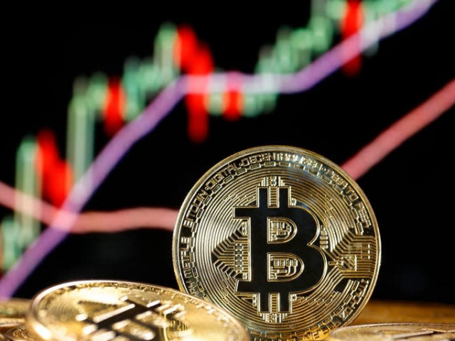 Биткойн с рекордна цена в началото на „крипто седмицата“