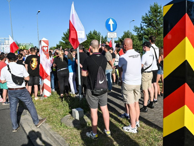 Полша въвежда граничен контрол на границата с Германия