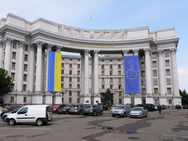 Украйна за три години е получила от ЕС повече пари, отколкото Унгария за 20 години
