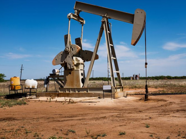 Цената на суровия петрол Brent падна под 66 долара за барел за първи път от 22 септември