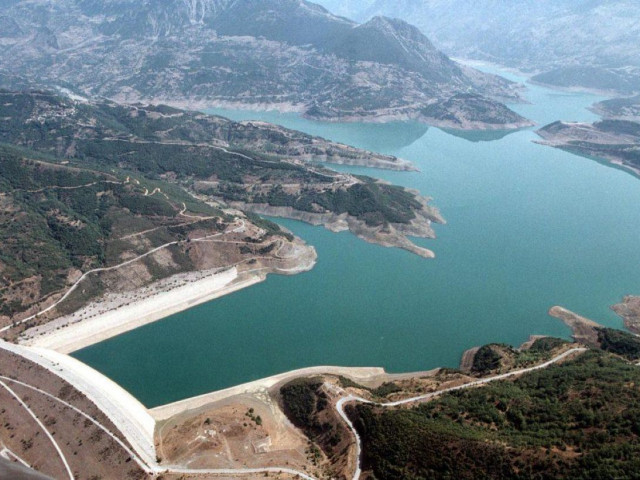 Гърция инвестира € 2.5 милиарда за борба със сушата и недостига на вода