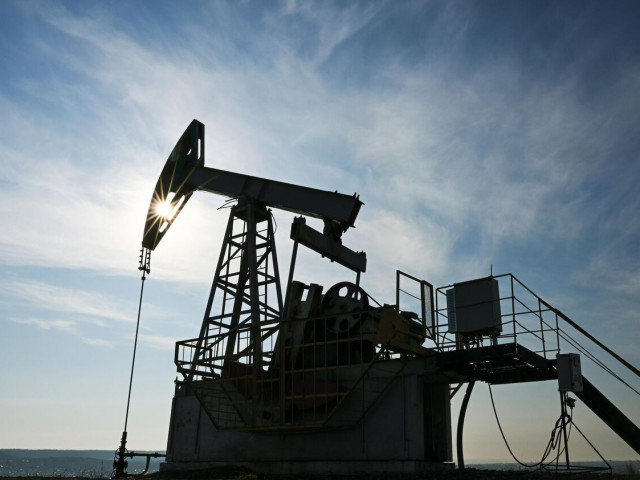 През декември Русия ще увеличи добива на петрол с 41 хиляди барела на ден