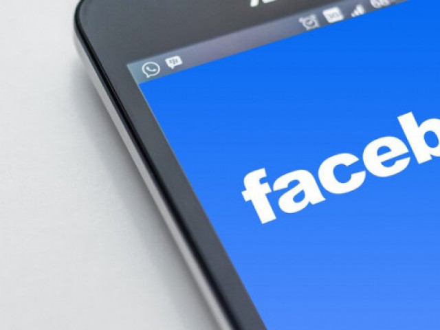 Facebook заяви, че разследването заплашва операциите в ЕС