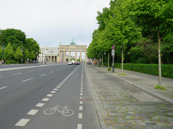 Как Берлин, Париж и Милано планират да се „освободят“ от автомобилите