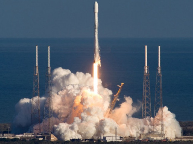 SpaceX пуска в орбита Falcon 9 тази събота