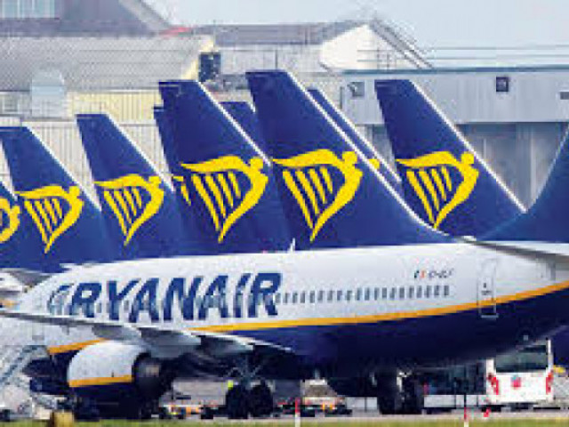 Италия заплашва Ryanair със забрана на полети заради неспазване на мерките за безопасност