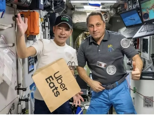 Компания за кетъринг за първи път достави храна в Космоса