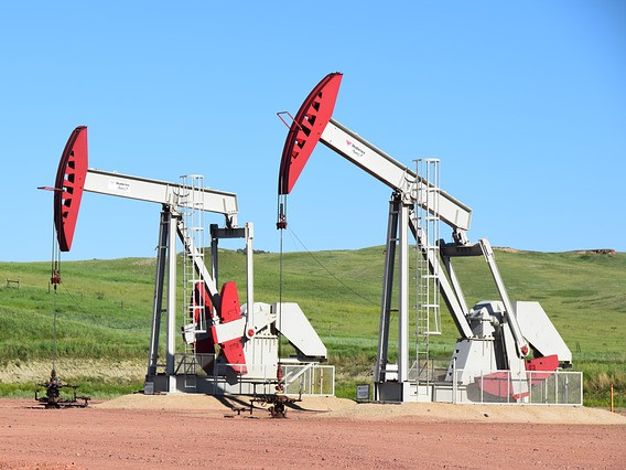 Цената на петрола върви към 100 долара за барел
