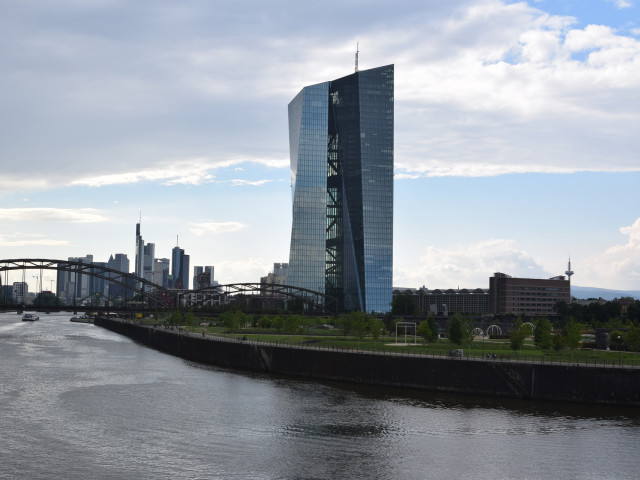 Европейската централна банка запази базовата лихва на нула