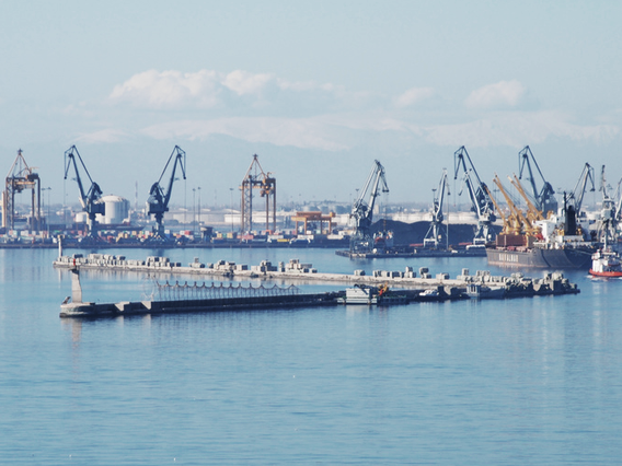 Екстравагантният план на Китай за търговски канал от Егейско море до Централна Европа