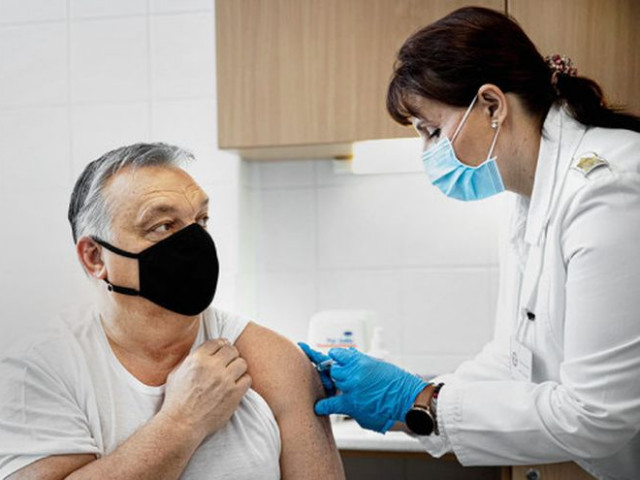 Виктор Орбан се ваксинира с китайски препарат срещу COVID-19