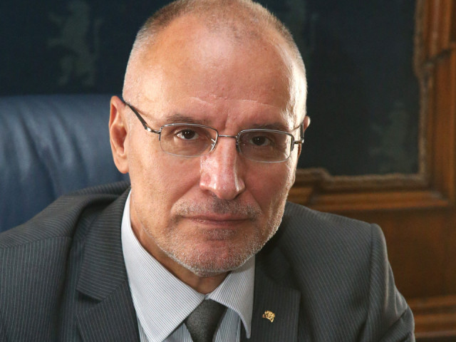 Димитър Радев: Еврото ще ускори реформите за модернизиране на страната