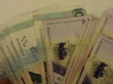 Швеция се отказва от парите в брой, създава своя цифрова валута