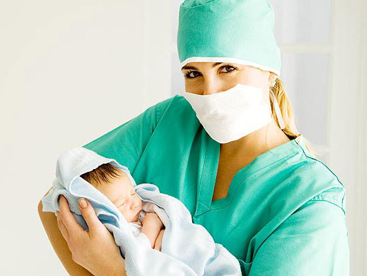 През  2021 година в България са се родили 58 395 бебета