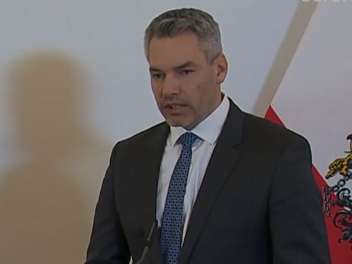 Австрийският канцлер се зарази с коронавирус след три ваксини