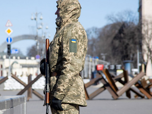 Украйна се готви за "безмилостна отбрана" на Киев (обновена)