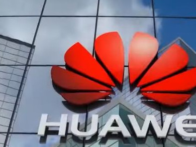 Китайската Huawei се отказва от безпилотните коли, създава умно шосе