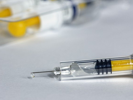 Над три милиарда ваксинации срещу коронавирус са поставени в света