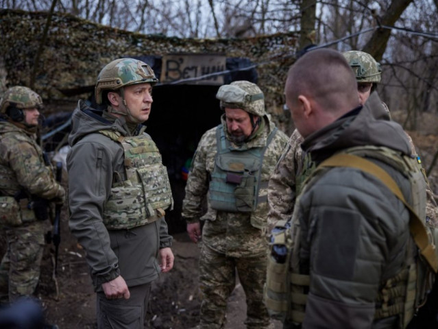 Дипломатически движения около войната в Украйна