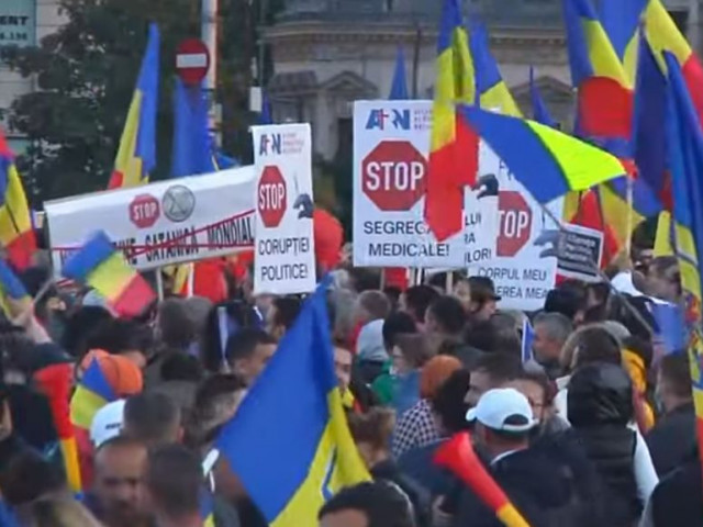 В Румъния хиляди   протестираха срещу санитарните ограничения