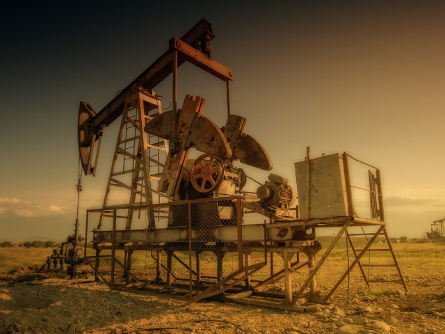 Излишъкът от петрол, натрупан в пандемията, е почти изчерпан