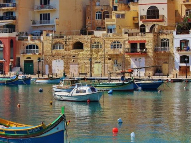 Жителите на Малта ще получат ваучери за 100 евро за ресторанти и хотели
