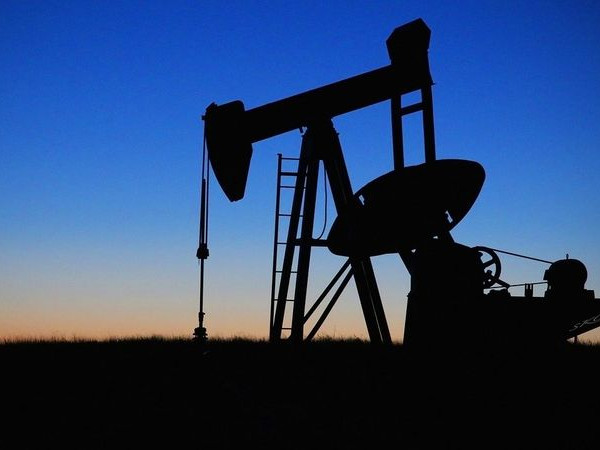 Цените на петрола растат устойчиво след решението на ОПЕК+