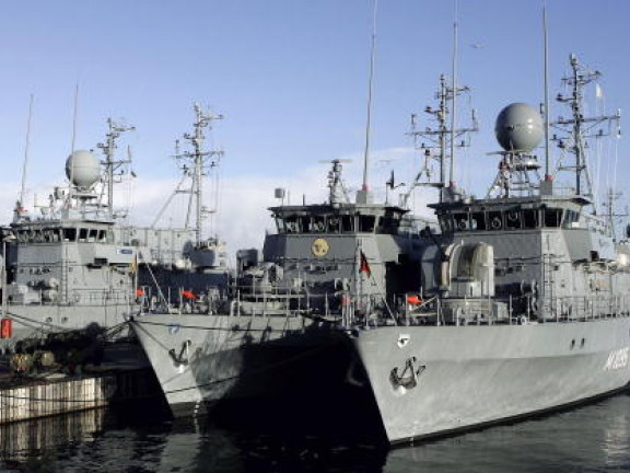 Министерството на отбраната подписа договор за 2 нови патрулни кораба