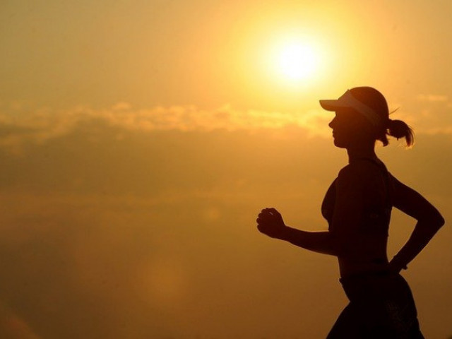 Какво се случва с тялото ви, когато тичате в горещото време