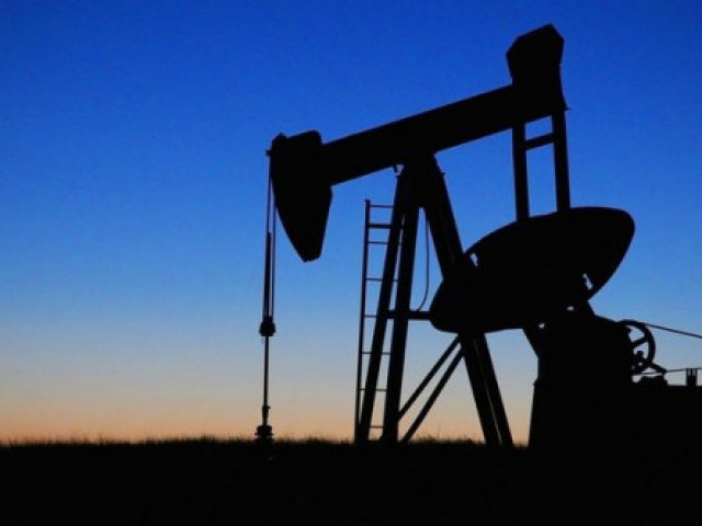 Международната агенция по енергетика понижи прогнозата си за търсенето на петрол