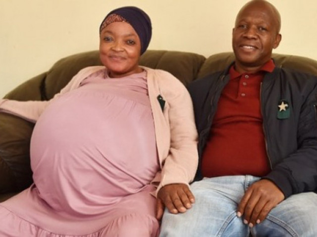 Жена от ЮАР роди десет деца наведнъж