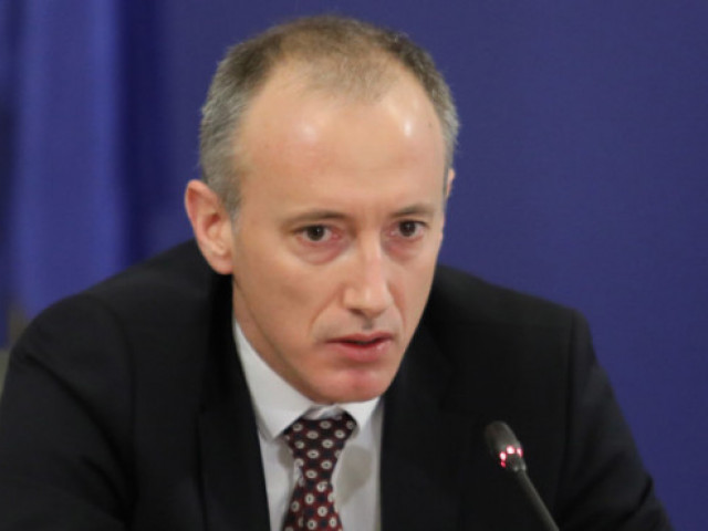 Министър Красимир Вълчев: Увеличаваме студентските стипендии с минимум 20%