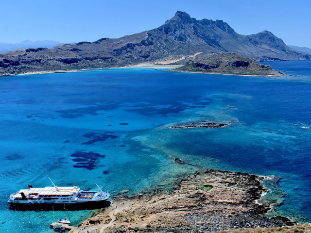 Гърция продава мажоритарния дял от пристанище Крит